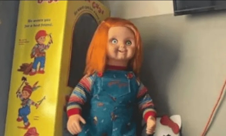 Aseguran que muñeco Chucky habla solo y se mueve sin baterías (VIDEO)